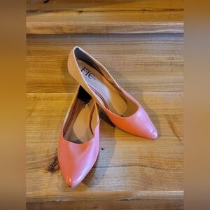 FFC New York Brooke color block salmon and tan pointed ballet flats 7 womens